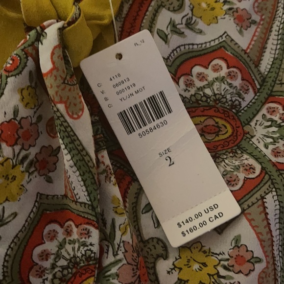 Anthropology shirt, never worn, too small. Will consider offer - Picture 4 of 5